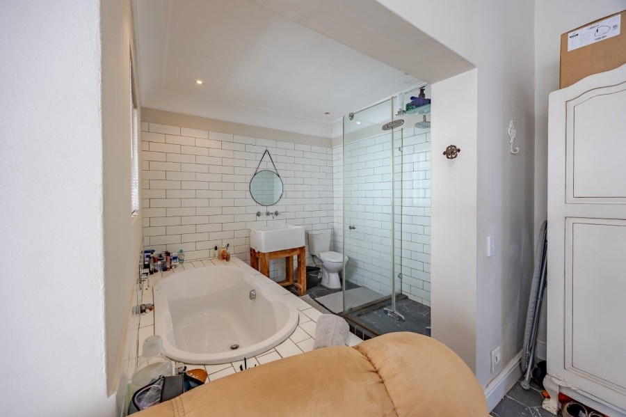 3 Bedroom Property for Sale in Woodstock Western Cape